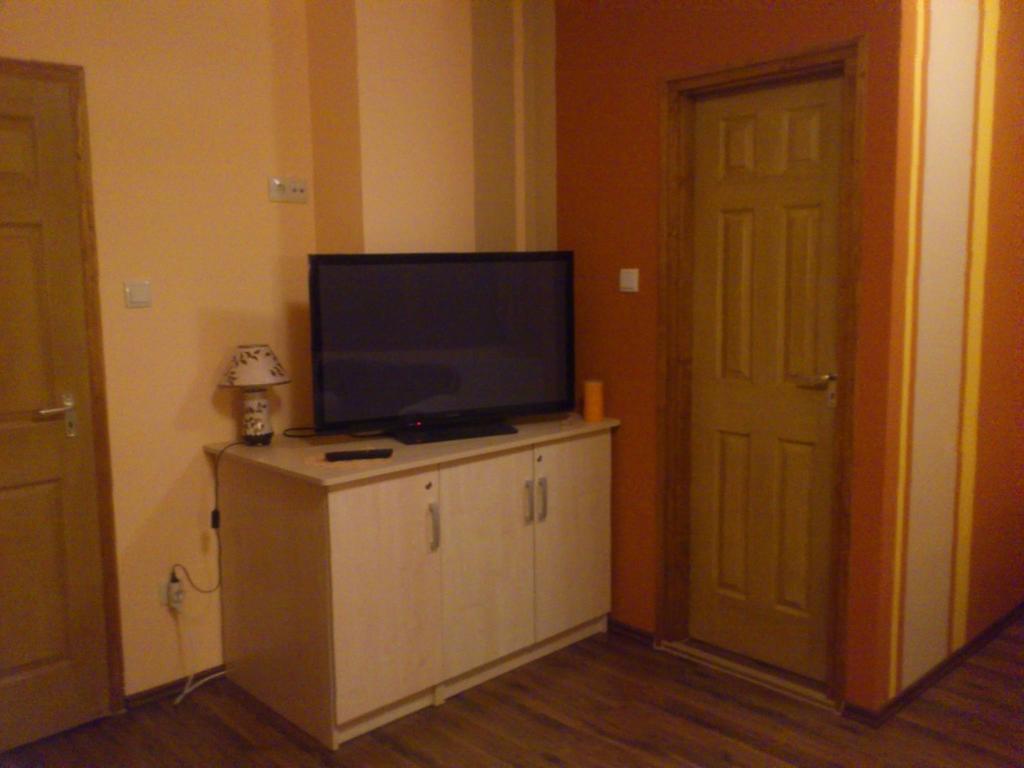 Szilvia Vendeghaz Hotell Korosszakal Rum bild