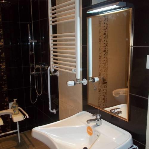 Szilvia Vendeghaz Hotell Korosszakal Rum bild